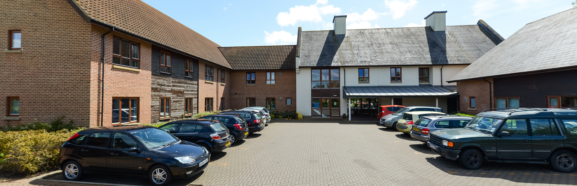 3926 Oak House 002