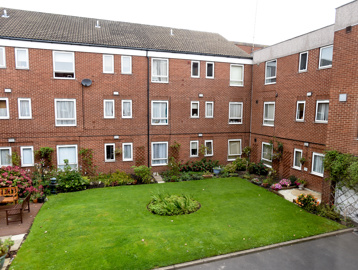 H21 Herbert Buzzard Court 20