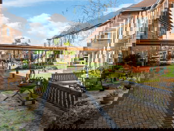 Cambrian Green Court 6