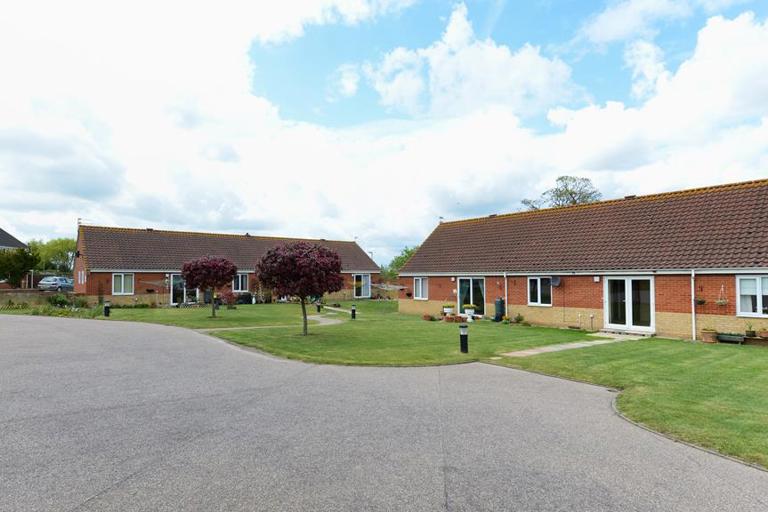 3924 Carlton Colville Court 001