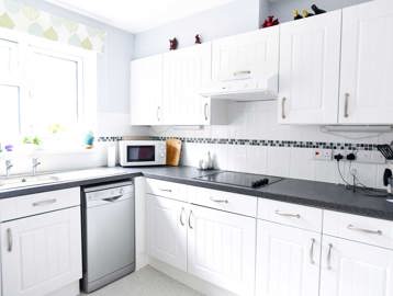 George Pinion Court Kitchen