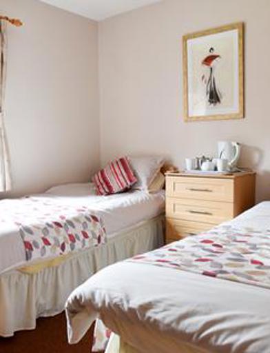 H21 Herbert Buzzard Court 19 