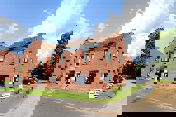 Cunningham Court 001