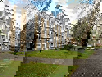 1906 Malmesbury Court 001