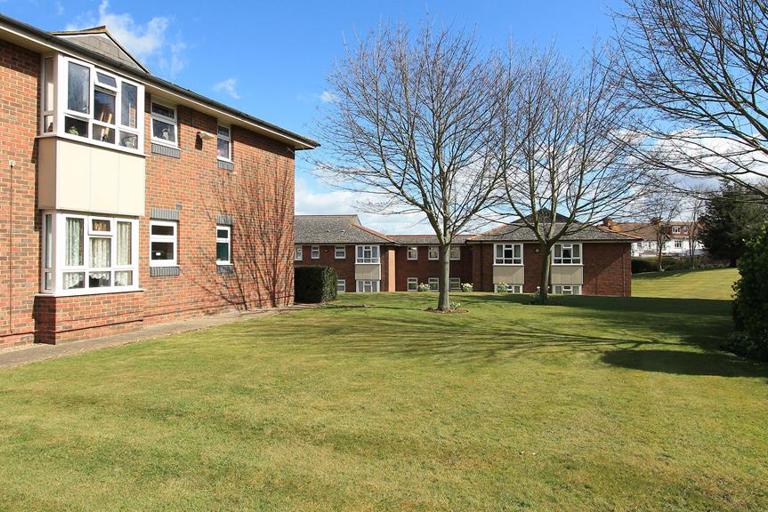 External photo of the gardens at the side of Absalom Court