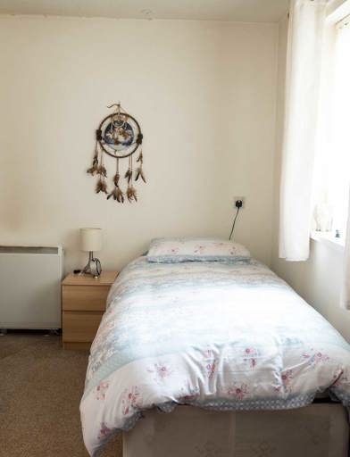 Heathcote Court Single Bedroom 