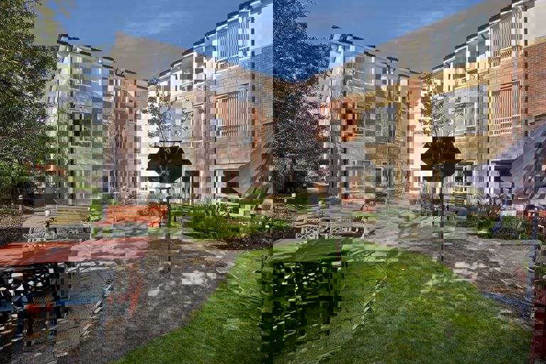 Mendell Court 6