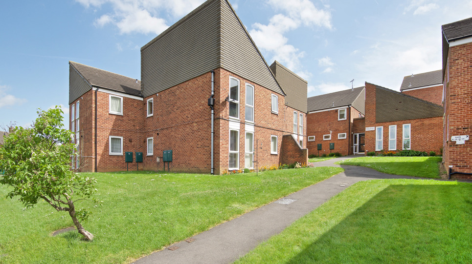 Burland Court Ln4 016