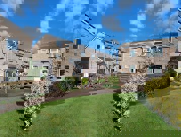 2010 Bernard Hackett Court 002