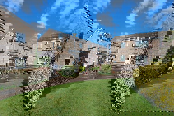 2010 Bernard Hackett Court 002
