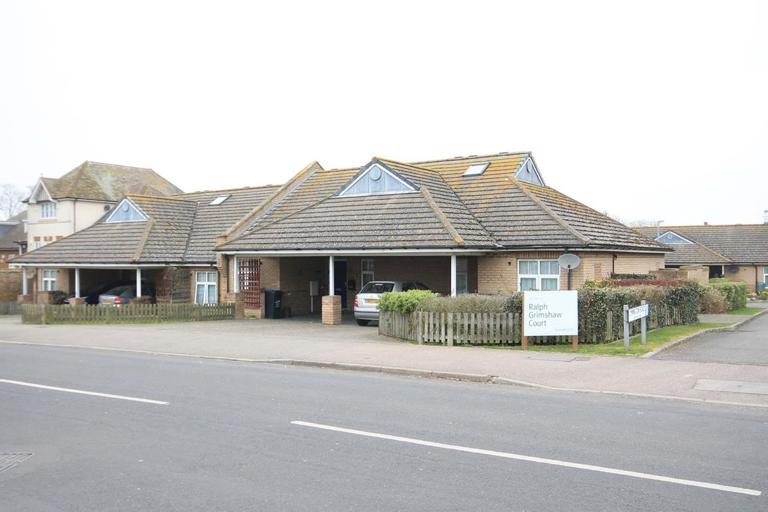 2401 Ralph Grimshaw Court 001
