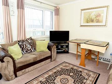 Gill Court Apartment Living Room