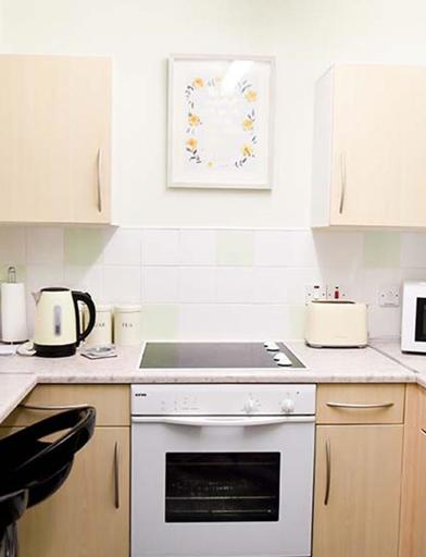 Gill Court Apartment Kitchen 